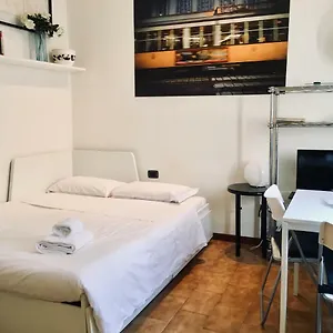 Cozy Central Studio - Porta Romana , Milano Italia